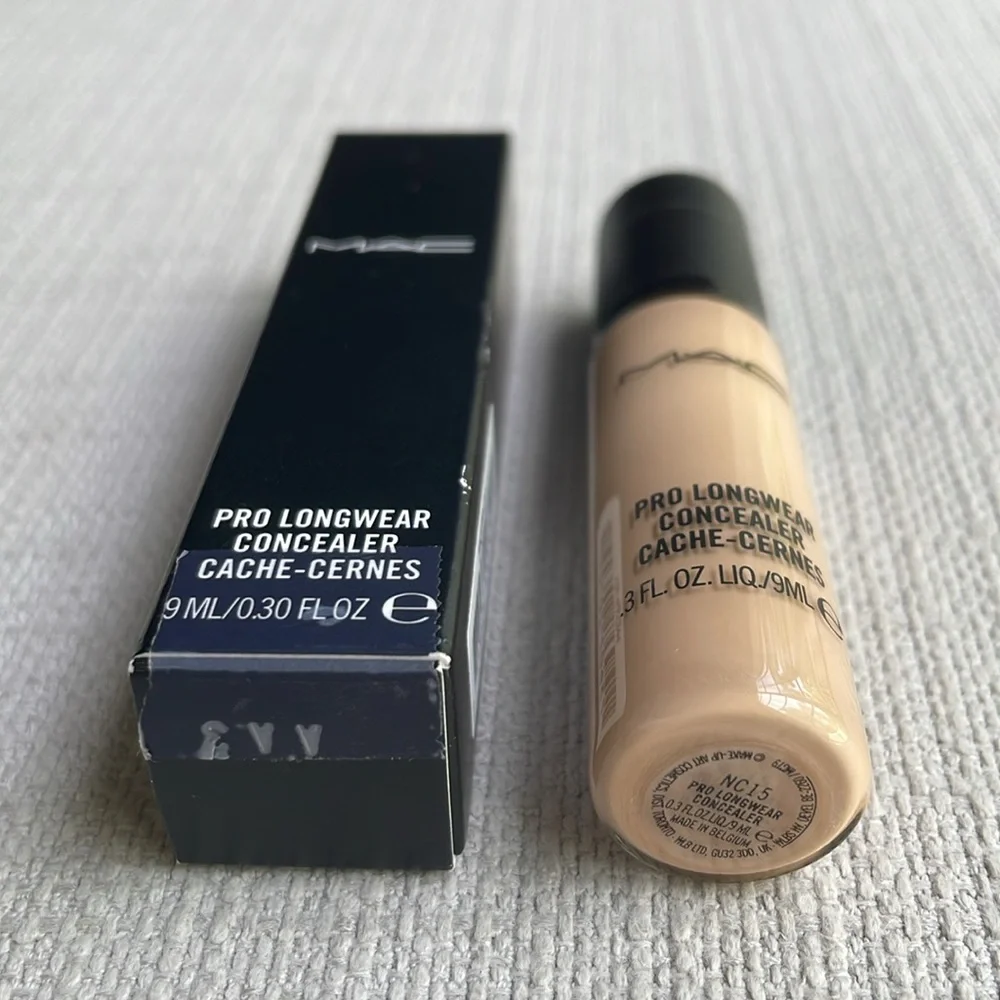 MAC cosmetics pro longwear Concealer NC15